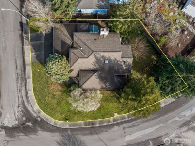 1704 Field Place NE, Renton, WA 98059 - Photo 33