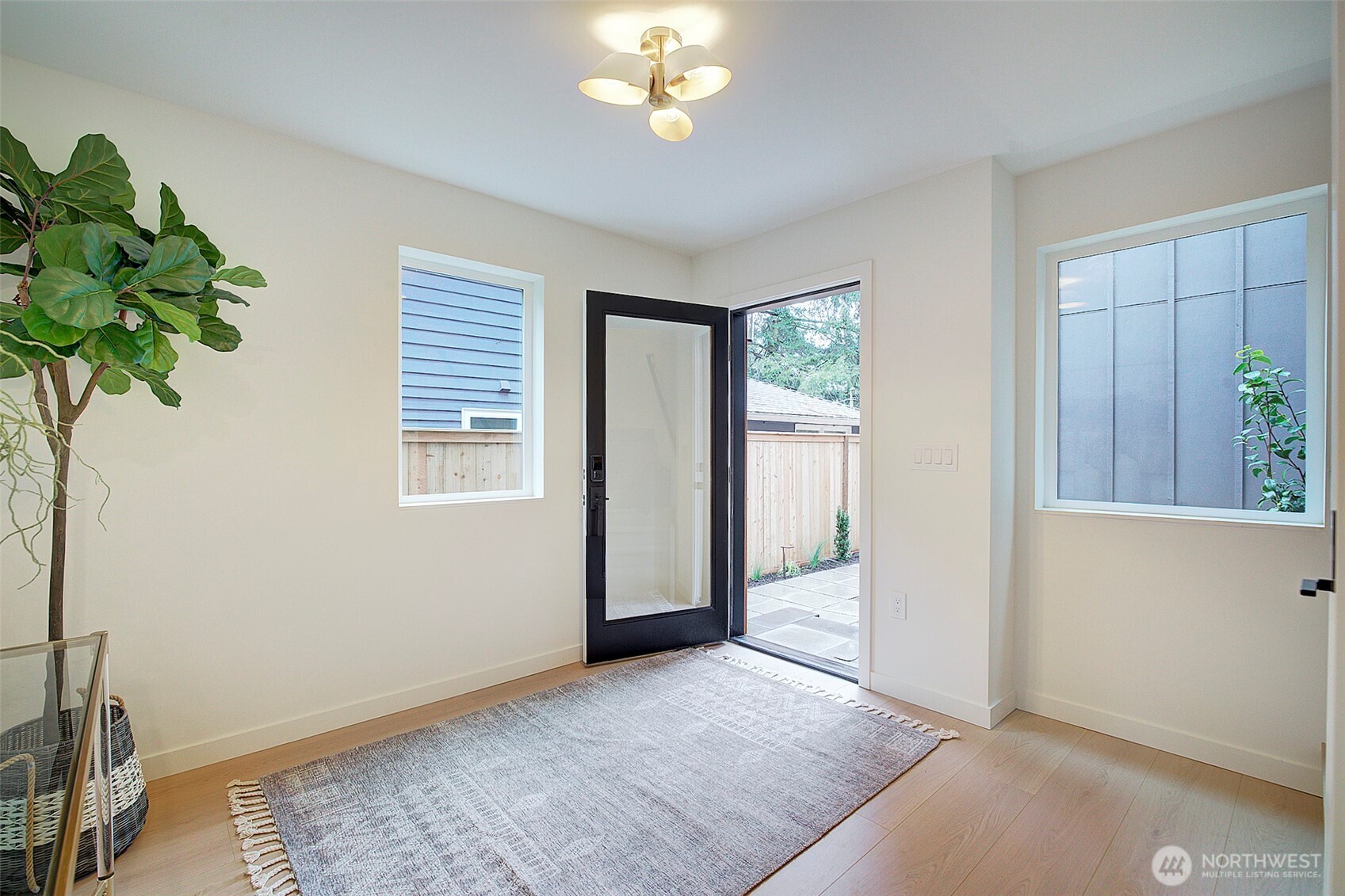 7341 California Avenue SW, Seattle, WA 98136