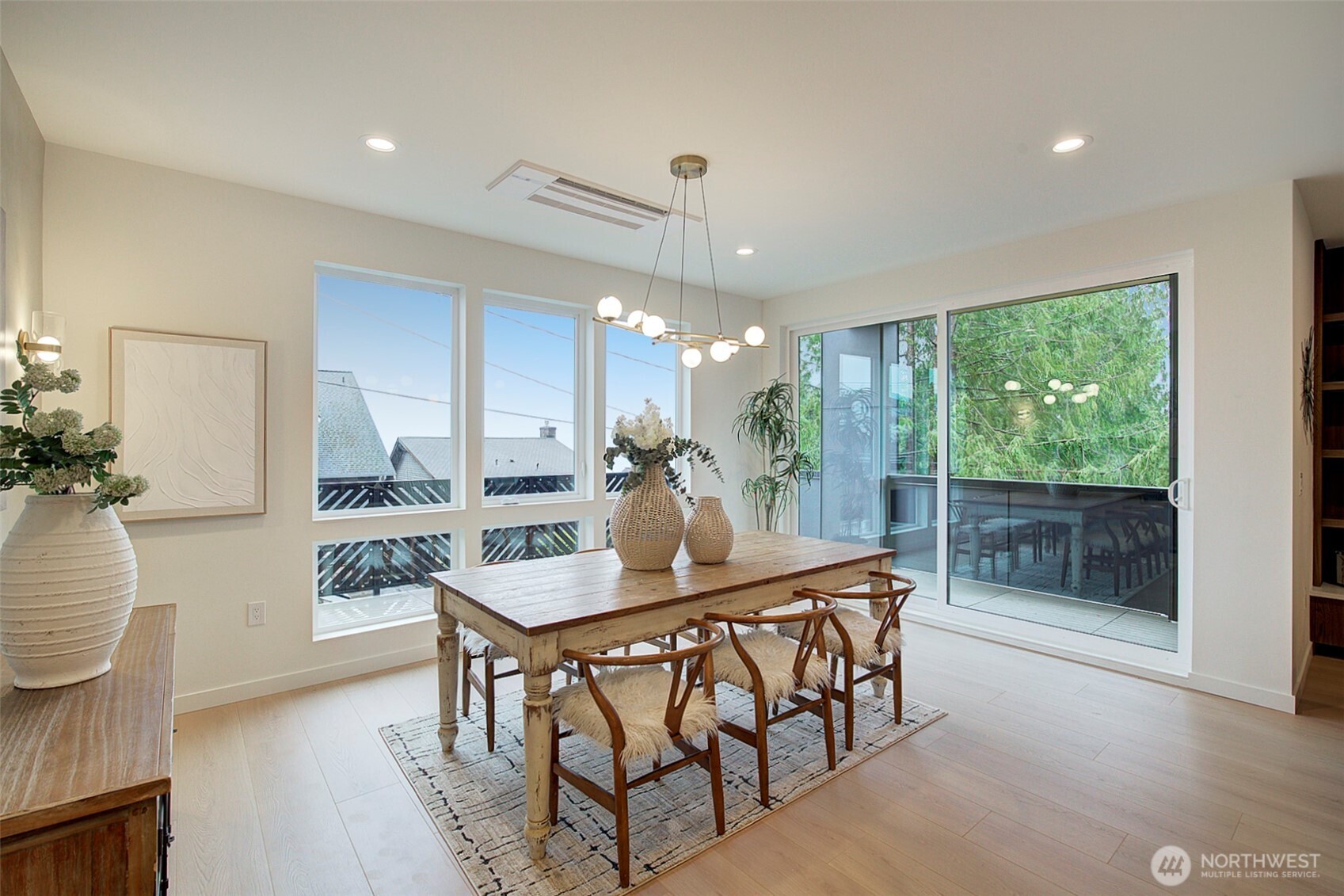 7341 California Avenue SW, Seattle, WA 98136