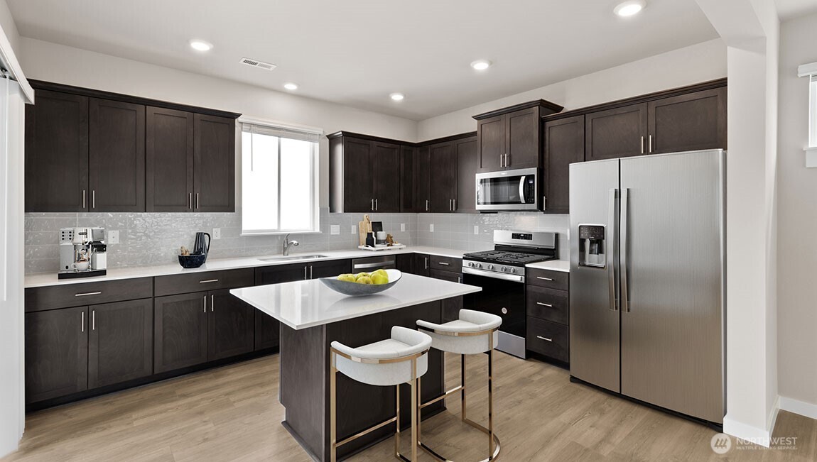 1023 138th Place SW, Lynnwood, WA 98087