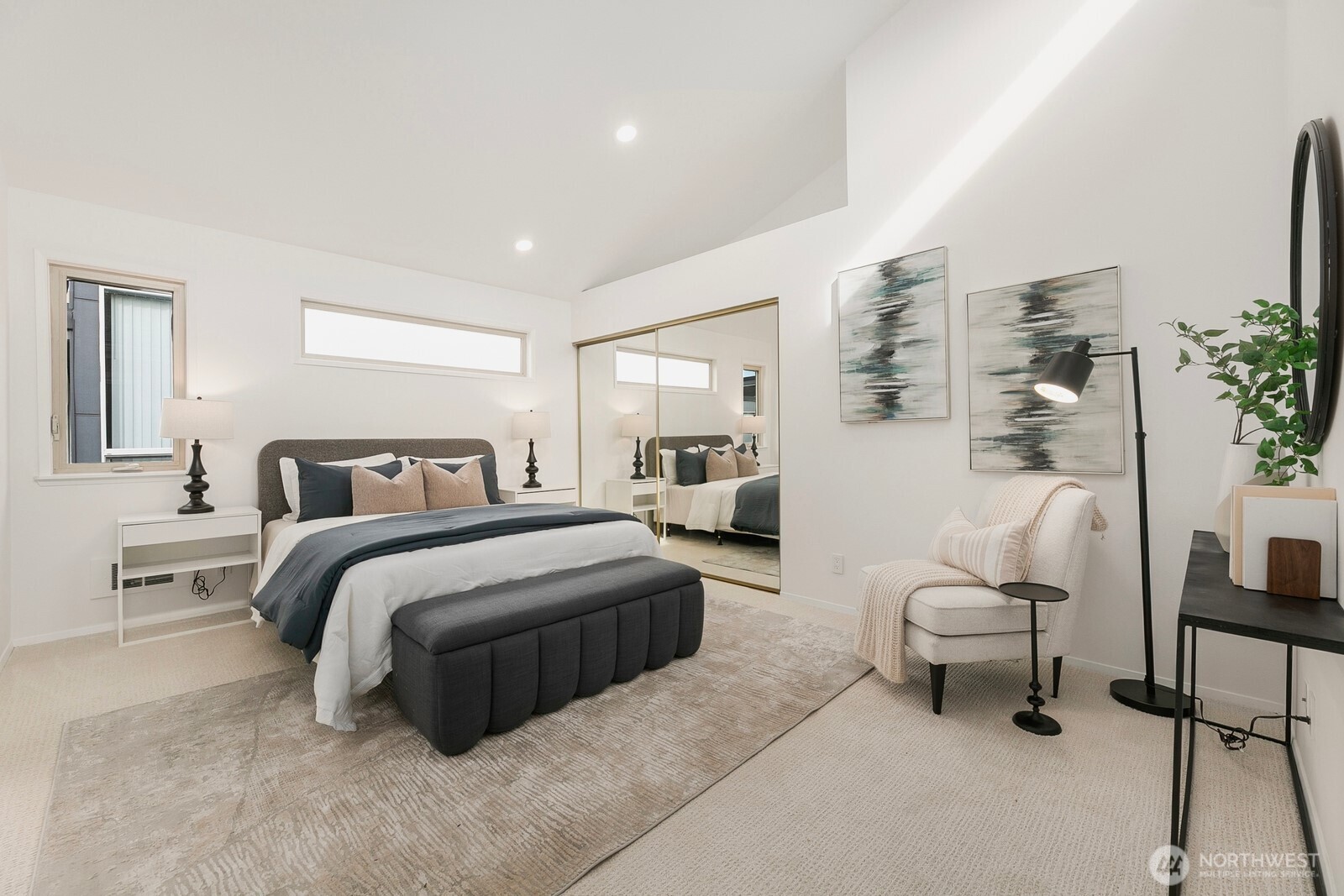 522 W Mercer Place #401, Seattle, WA 98119