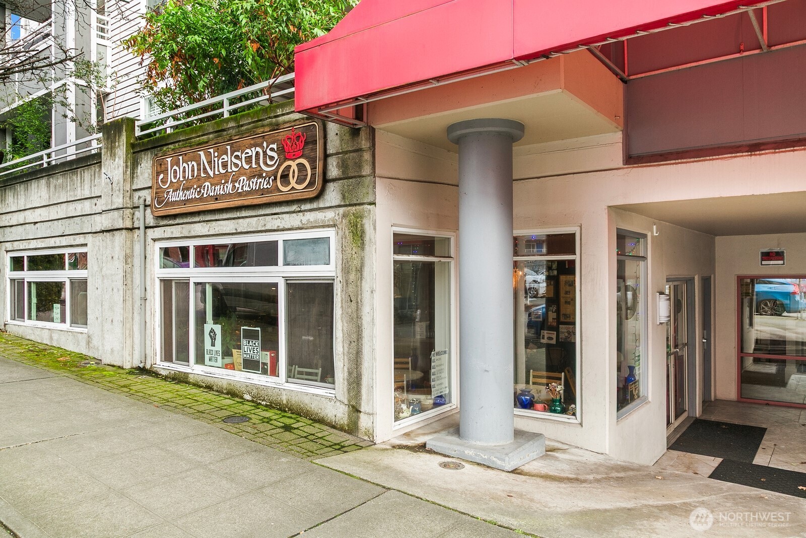 522 W Mercer Place #401, Seattle, WA 98119