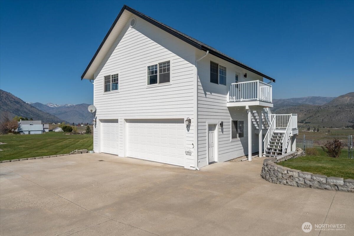 1190 Summit Boulevard , Manson, WA 98831