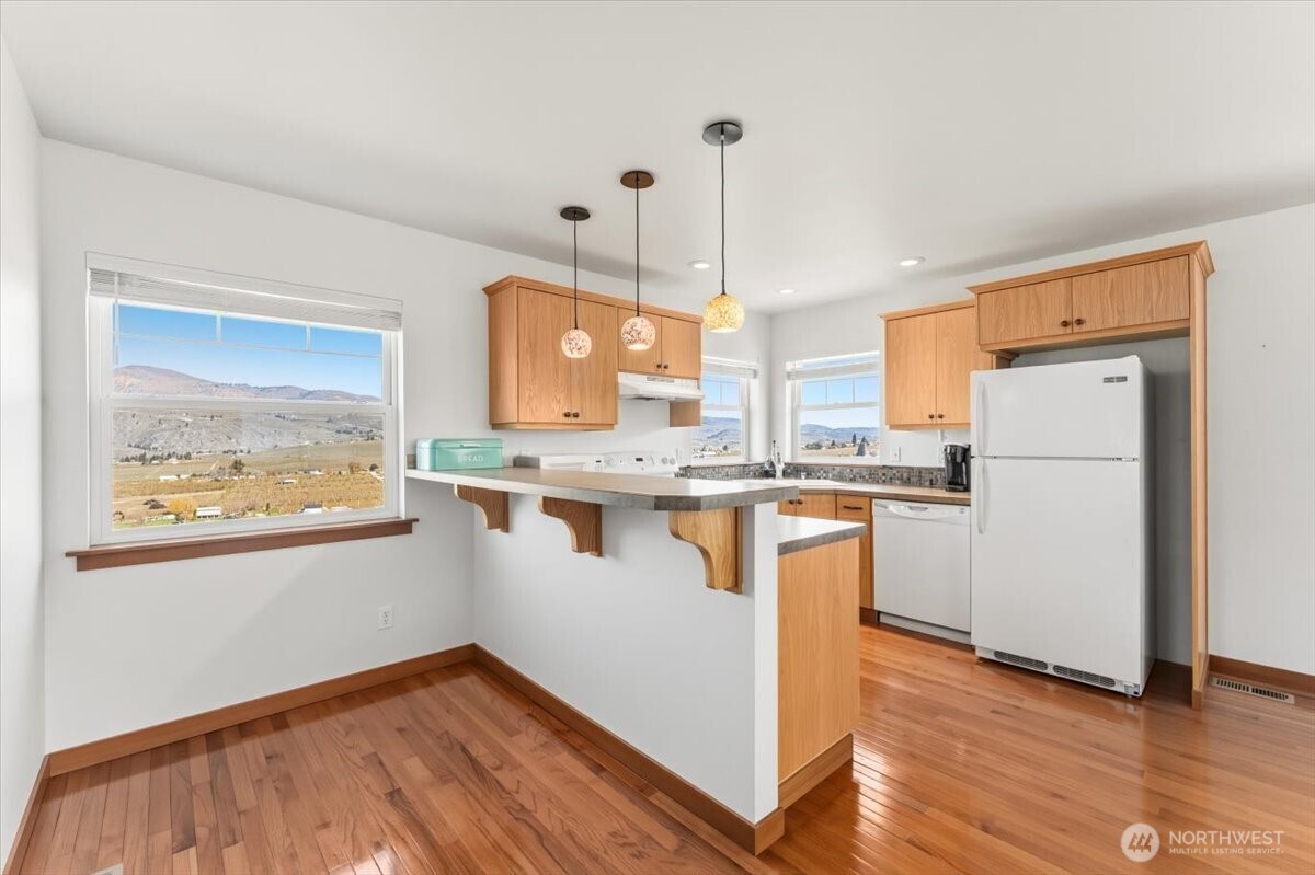 1190 Summit Boulevard , Manson, WA 98831