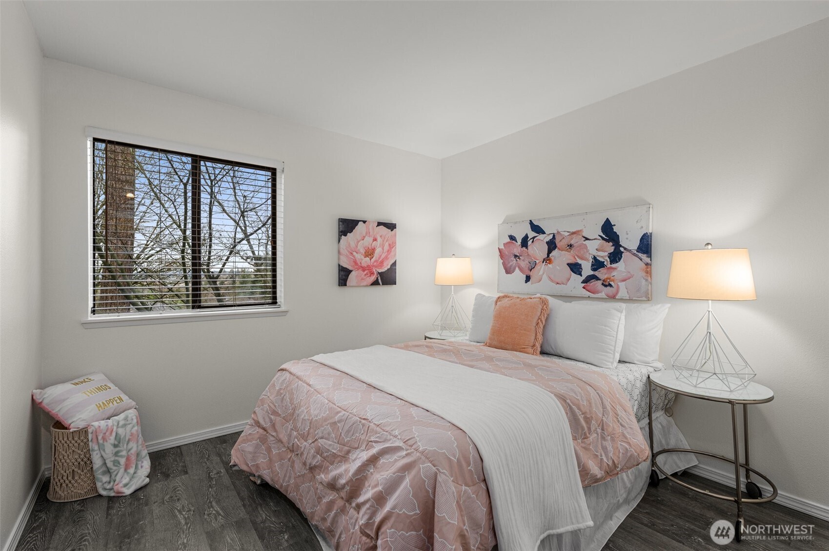 412 10th Street #B202, Kirkland, WA 98033