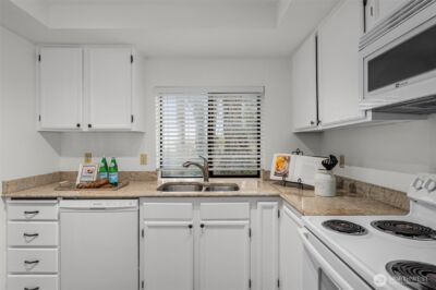 412 10th Street #B202, Kirkland, WA 98033 - Photo 10
