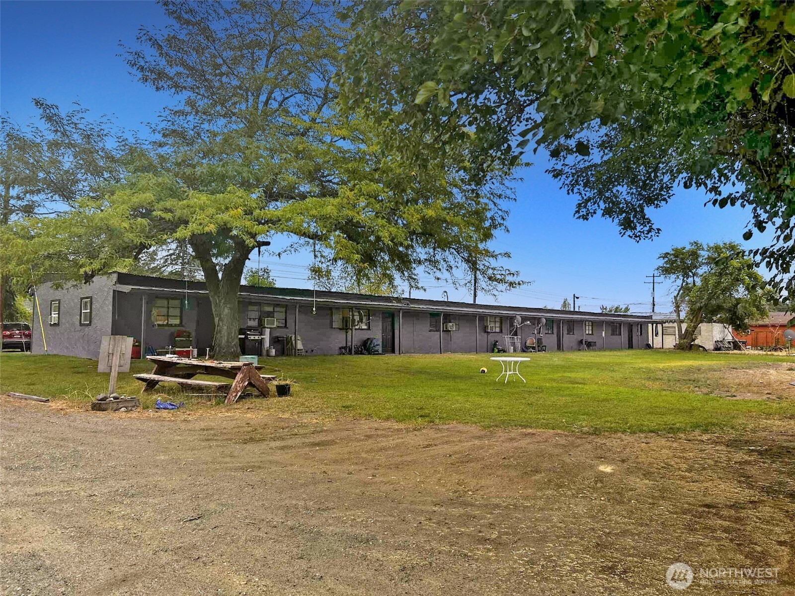 616 Columbia Avenue , Bridgeport, WA 98813