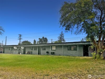 616 Columbia Avenue , Bridgeport, WA 98813 - Photo 2