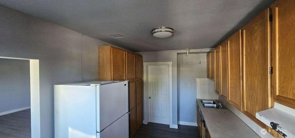 616 Columbia Avenue , Bridgeport, WA 98813