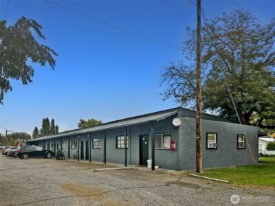 616 Columbia Avenue , Bridgeport, WA 98813 - Photo 3