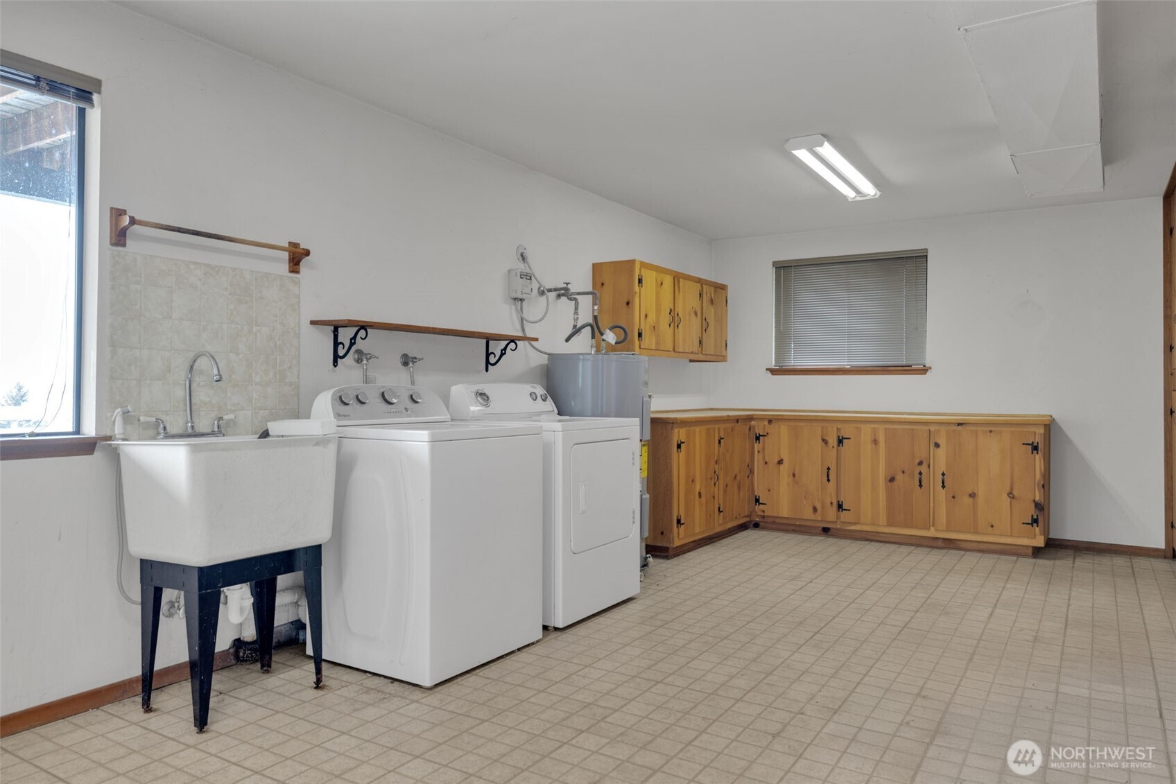 5714 Sealawn Avenue NE, Tacoma, WA 98422