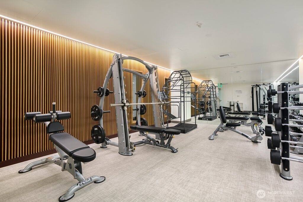 500 106th Avenue NE #2609, Bellevue, WA 98004-8688