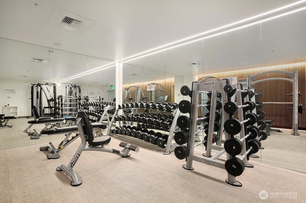 500 106th Avenue NE #2609, Bellevue, WA 98004-8688