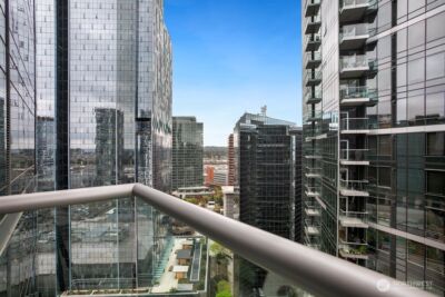500 106th Avenue NE #2609, Bellevue, WA 98004-8688 - Photo 21