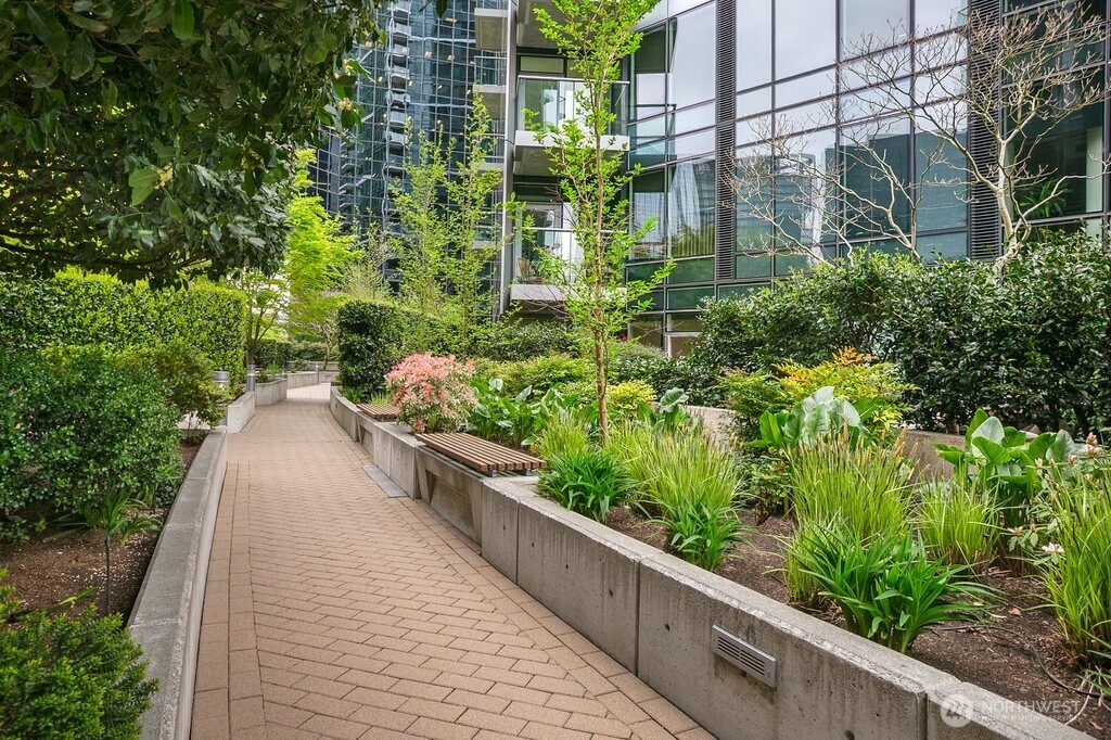 500 106th Avenue NE #2609, Bellevue, WA 98004-8688