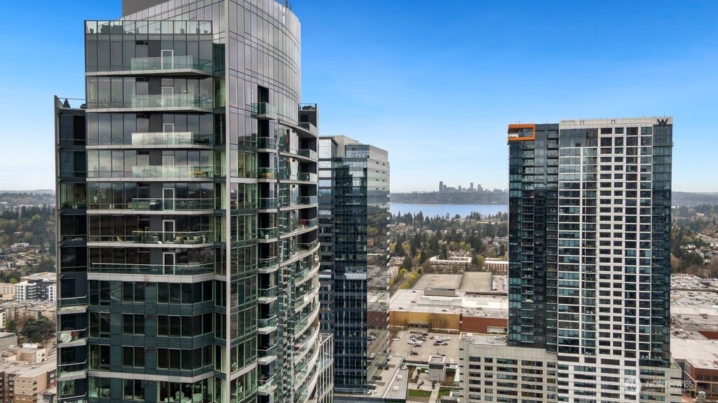 500 106th Avenue NE #2609, Bellevue, WA 98004-8688