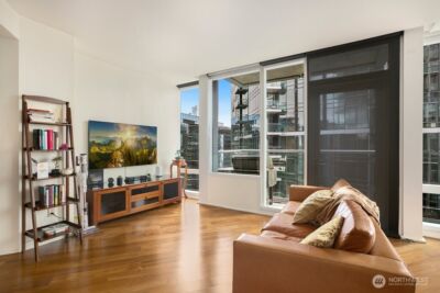 500 106th Avenue NE #2609, Bellevue, WA 98004-8688 - Photo 6