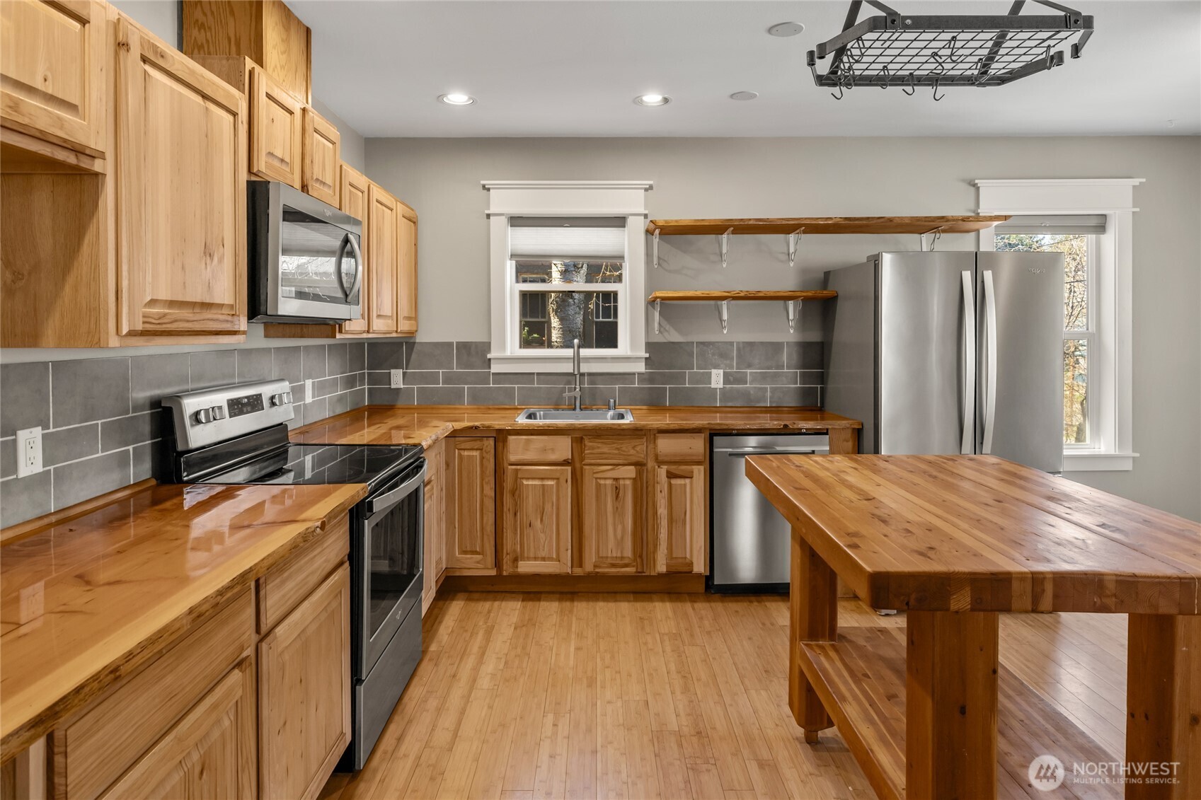 109 S 5th St Alley , Roslyn, WA 98941