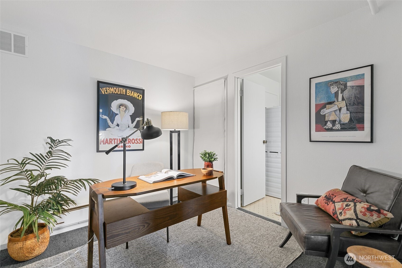 1406 Harvard Avenue #16, Seattle, WA 98122