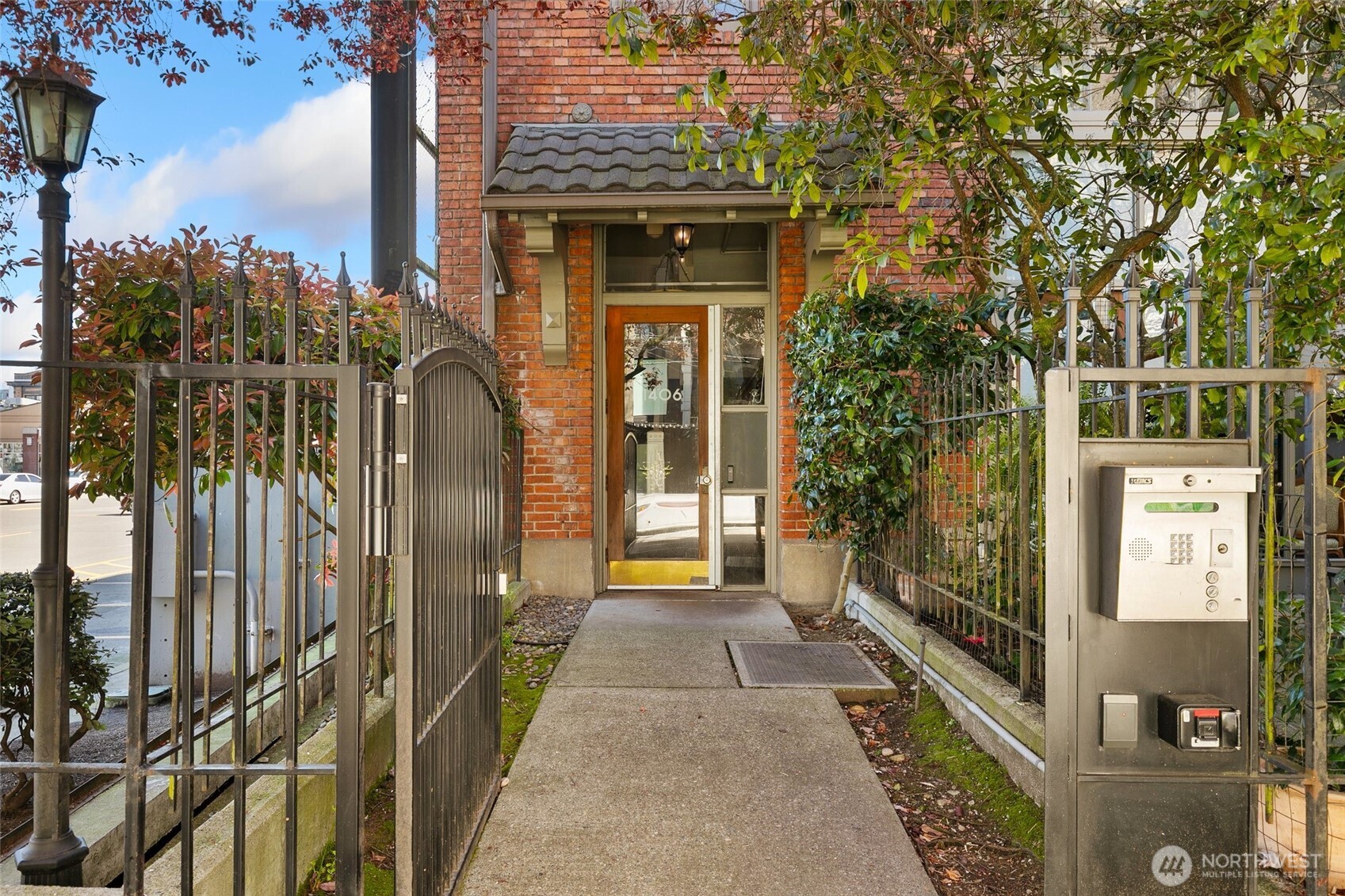 1406 Harvard Avenue #16, Seattle, WA 98122