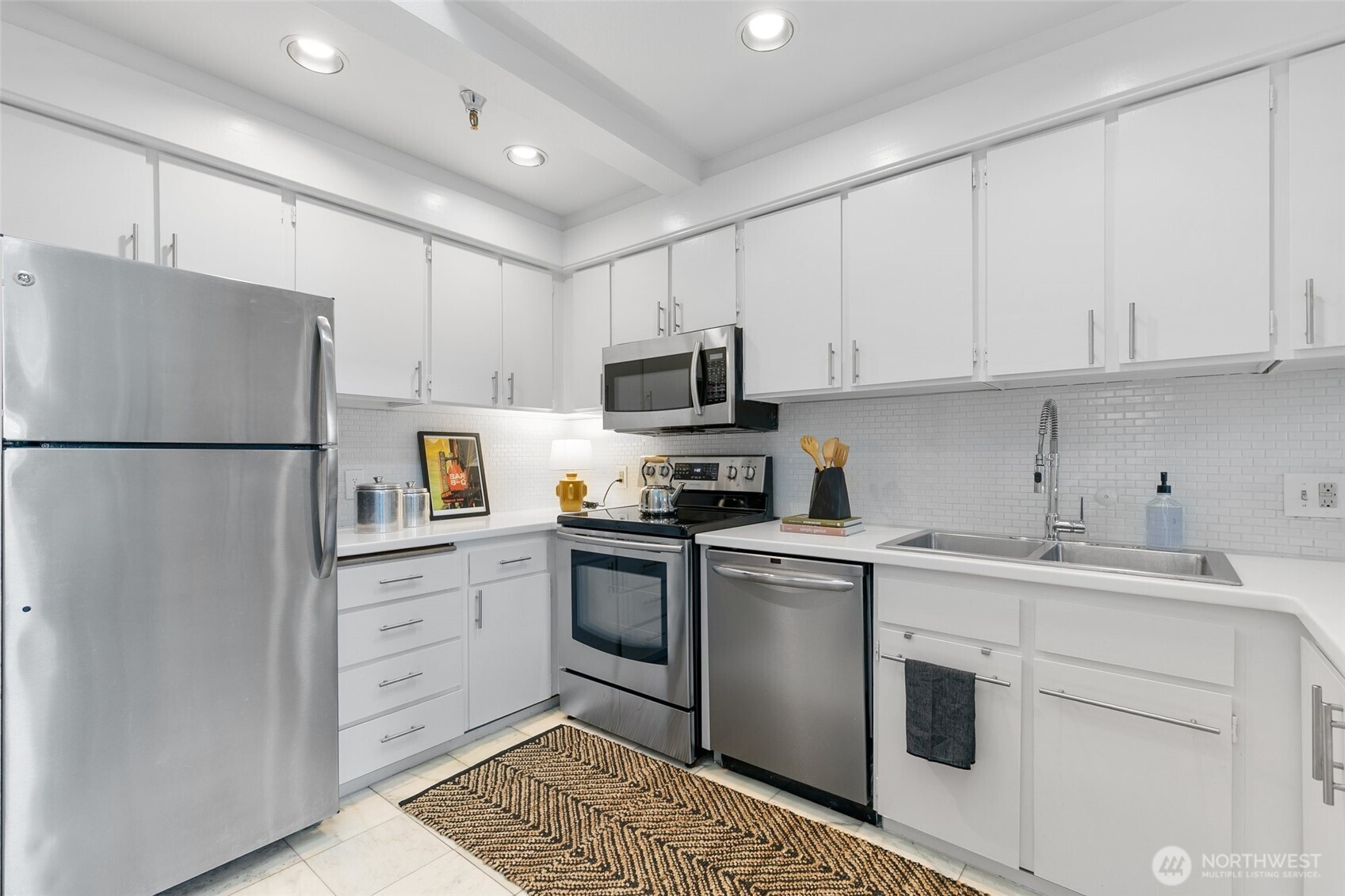 1406 Harvard Avenue #16, Seattle, WA 98122