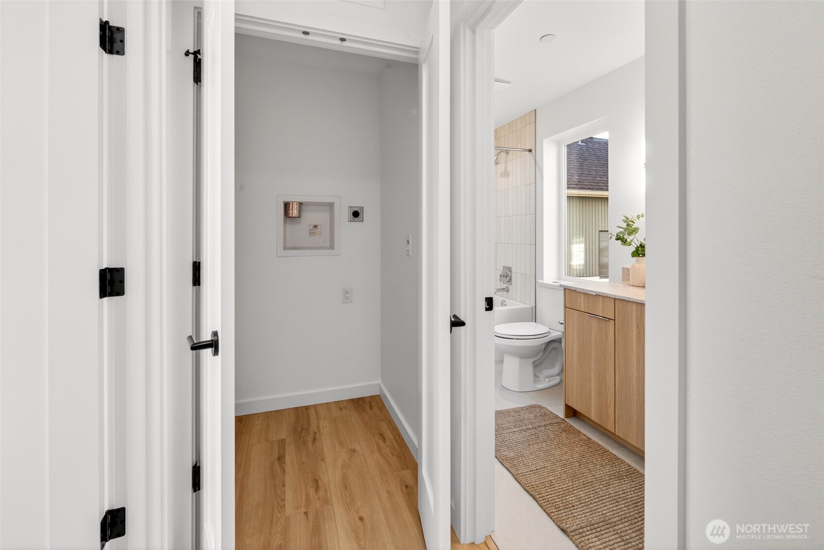 2851 NW 70th Street #C, Seattle, WA 98117