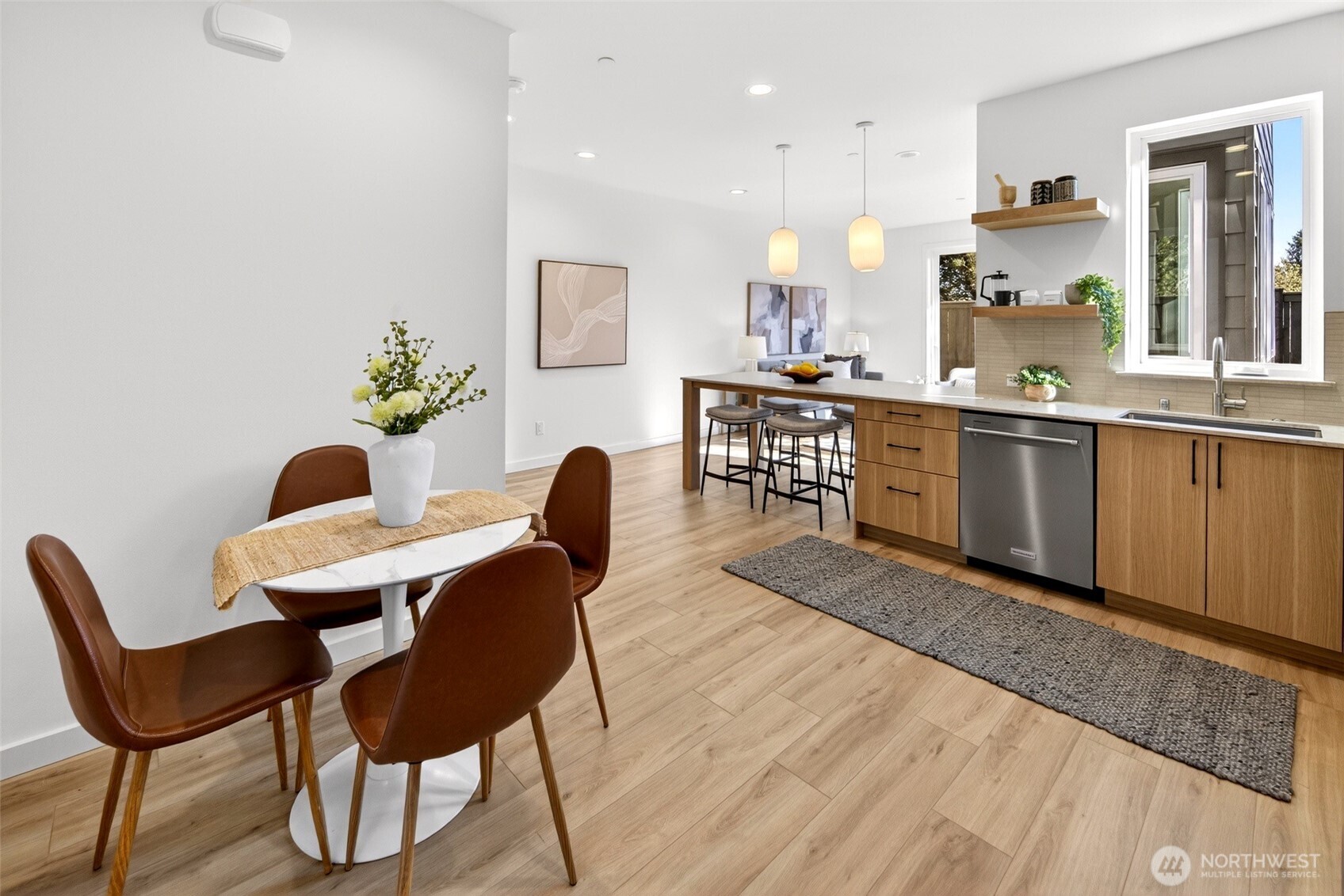 2851 NW 70th Street #C, Seattle, WA 98117