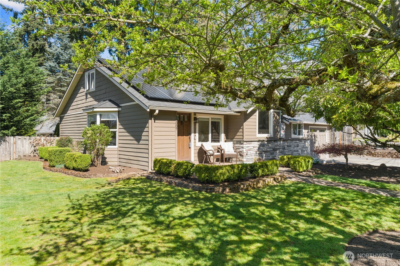 10007 114th Place NE, Kirkland, WA 98033