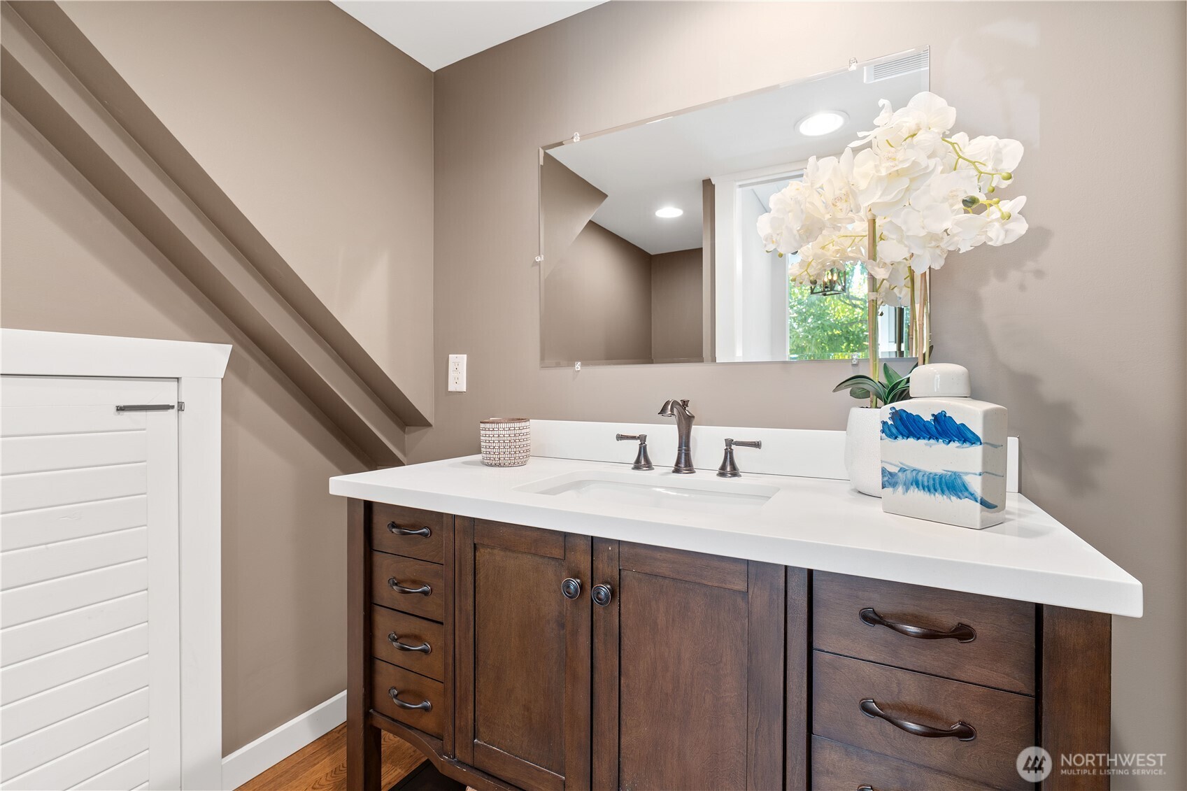 10007 114th Place NE, Kirkland, WA 98033