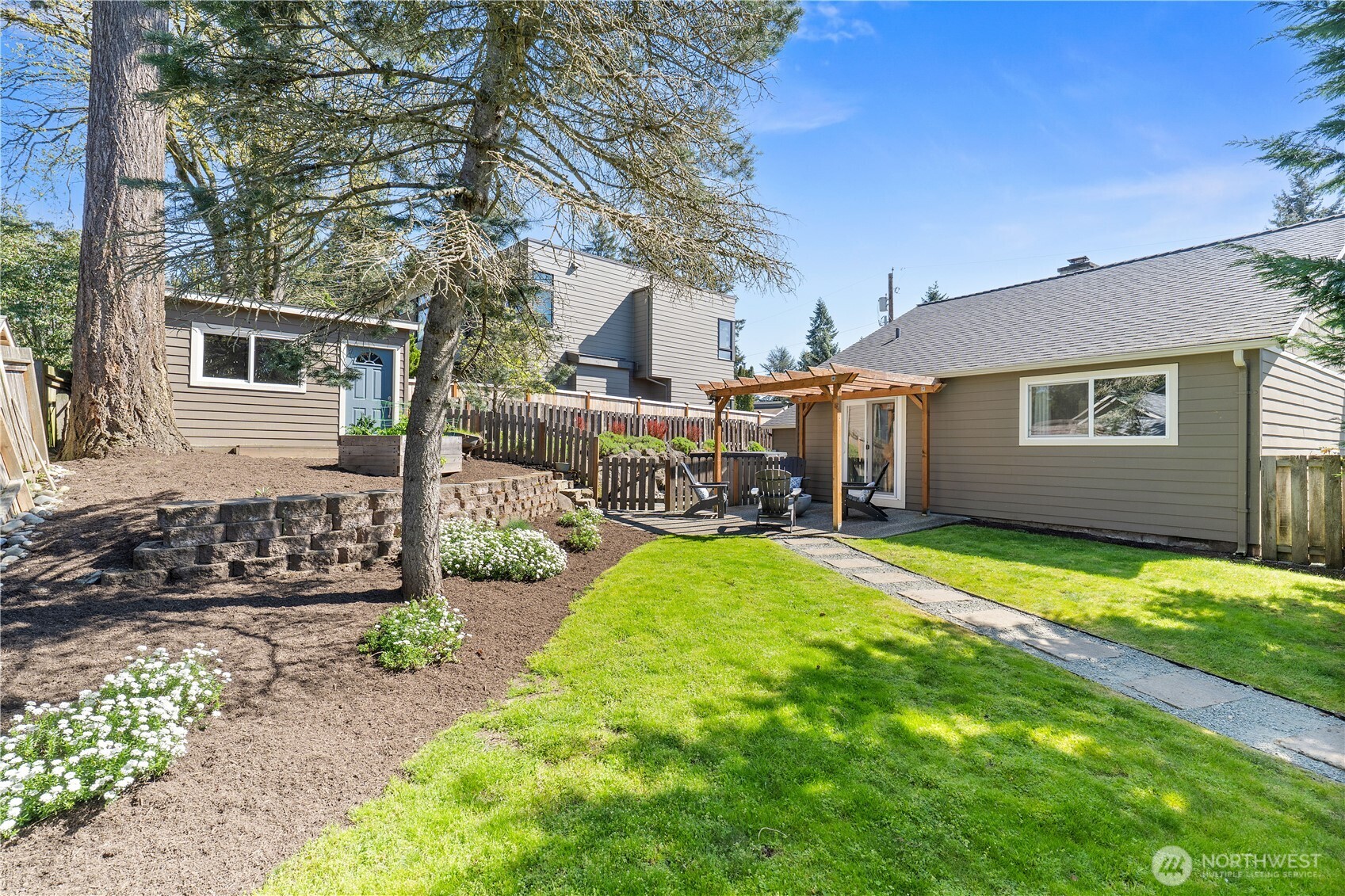10007 114th Place NE, Kirkland, WA 98033