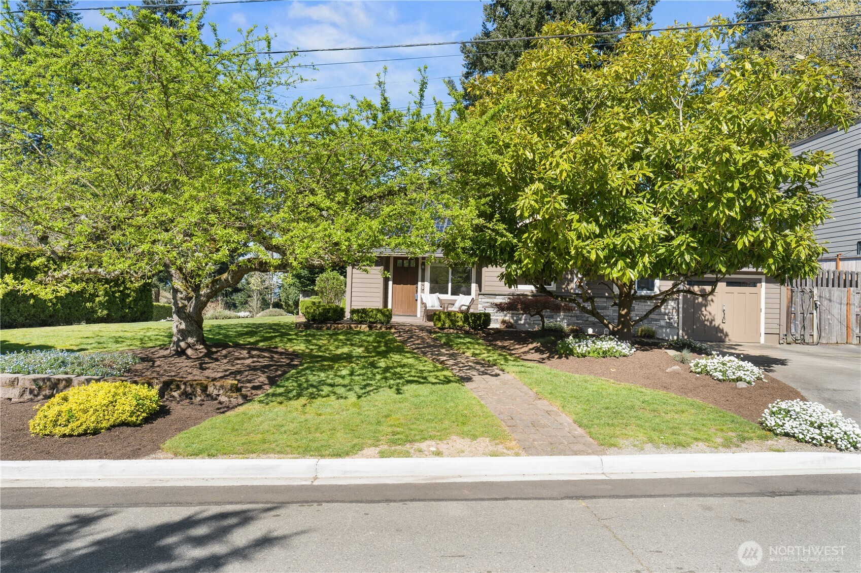 10007 114th Place NE, Kirkland, WA 98033