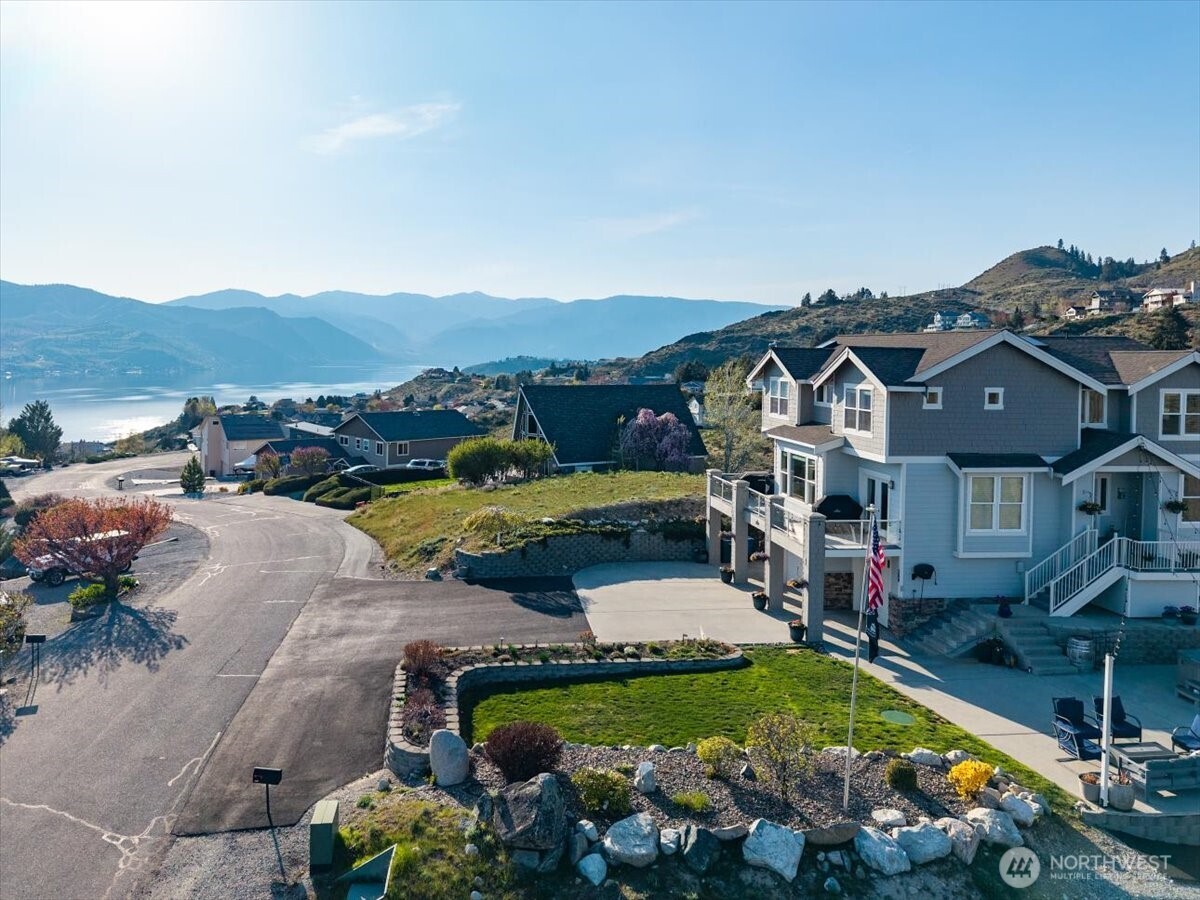 200 Crescent Street , Chelan, WA 98816