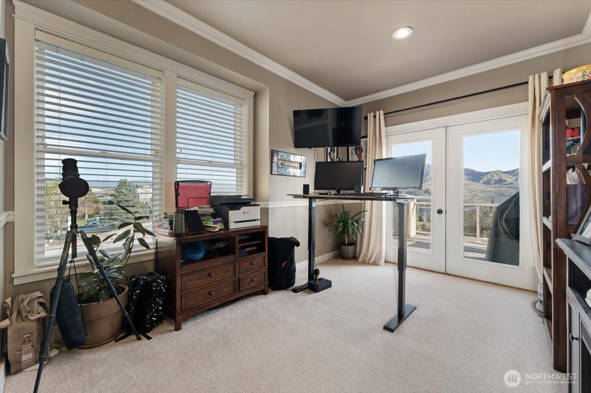 200 Crescent Street , Chelan, WA 98816