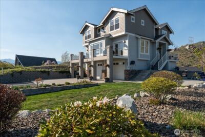 200 Crescent Street , Chelan, WA 98816 - Photo 2