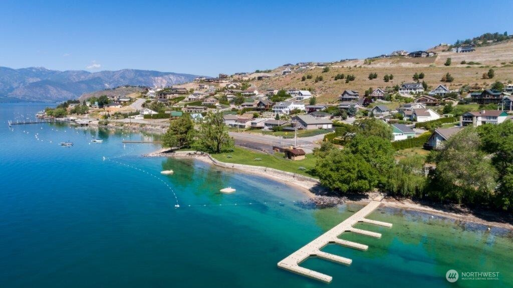 200 Crescent Street , Chelan, WA 98816