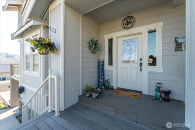 200 Crescent Street , Chelan, WA 98816 - Photo 7