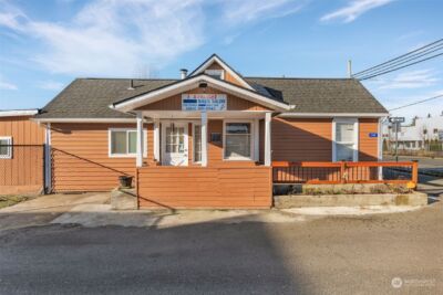 204 W Stanley Street , Granite Falls, WA 98252 - Photo 3