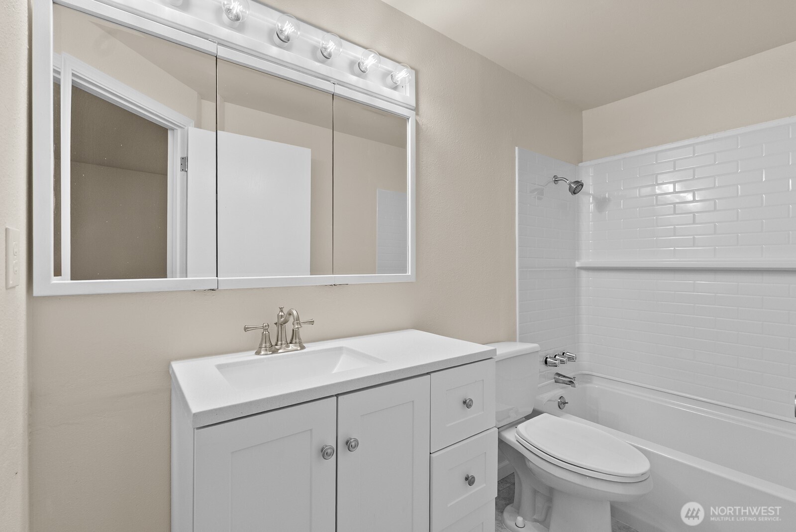 7221 S Sheridan Avenue , Tacoma, WA 98408