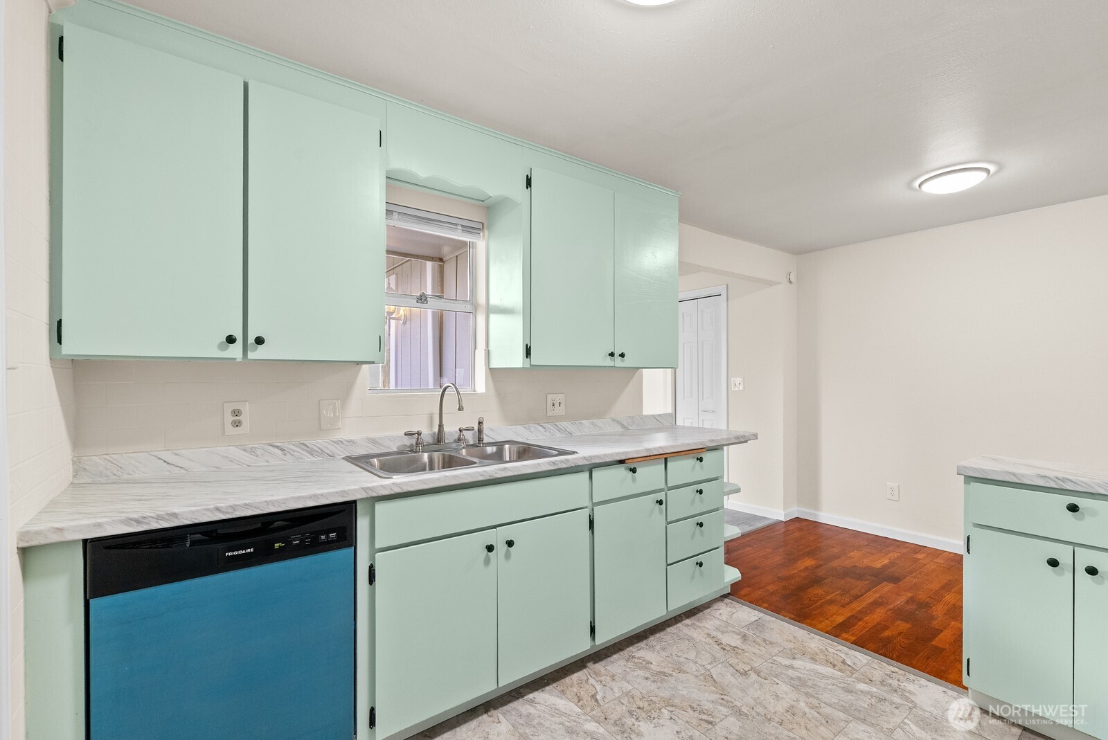 7221 S Sheridan Avenue , Tacoma, WA 98408