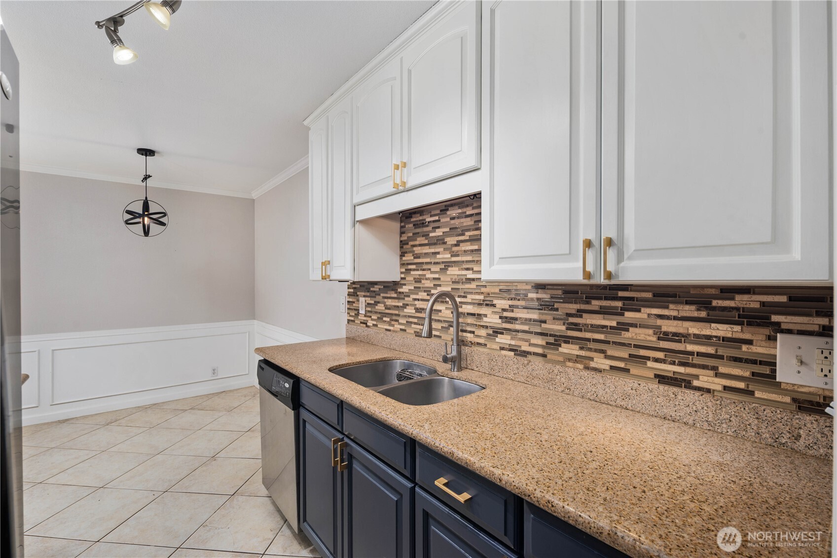 1113 Kirkland Avenue #6B, Kirkland, WA 98033