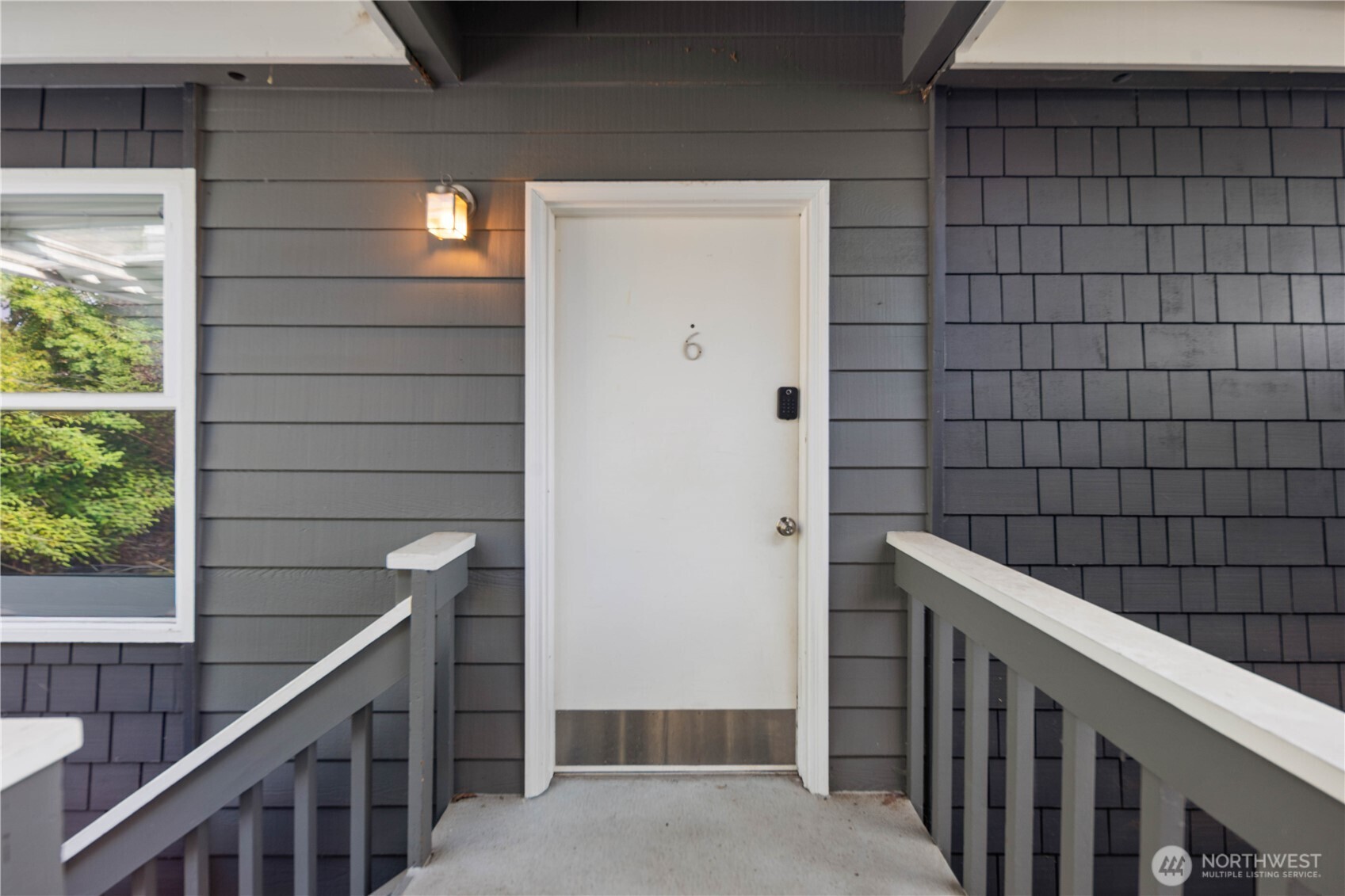 1113 Kirkland Avenue #6B, Kirkland, WA 98033