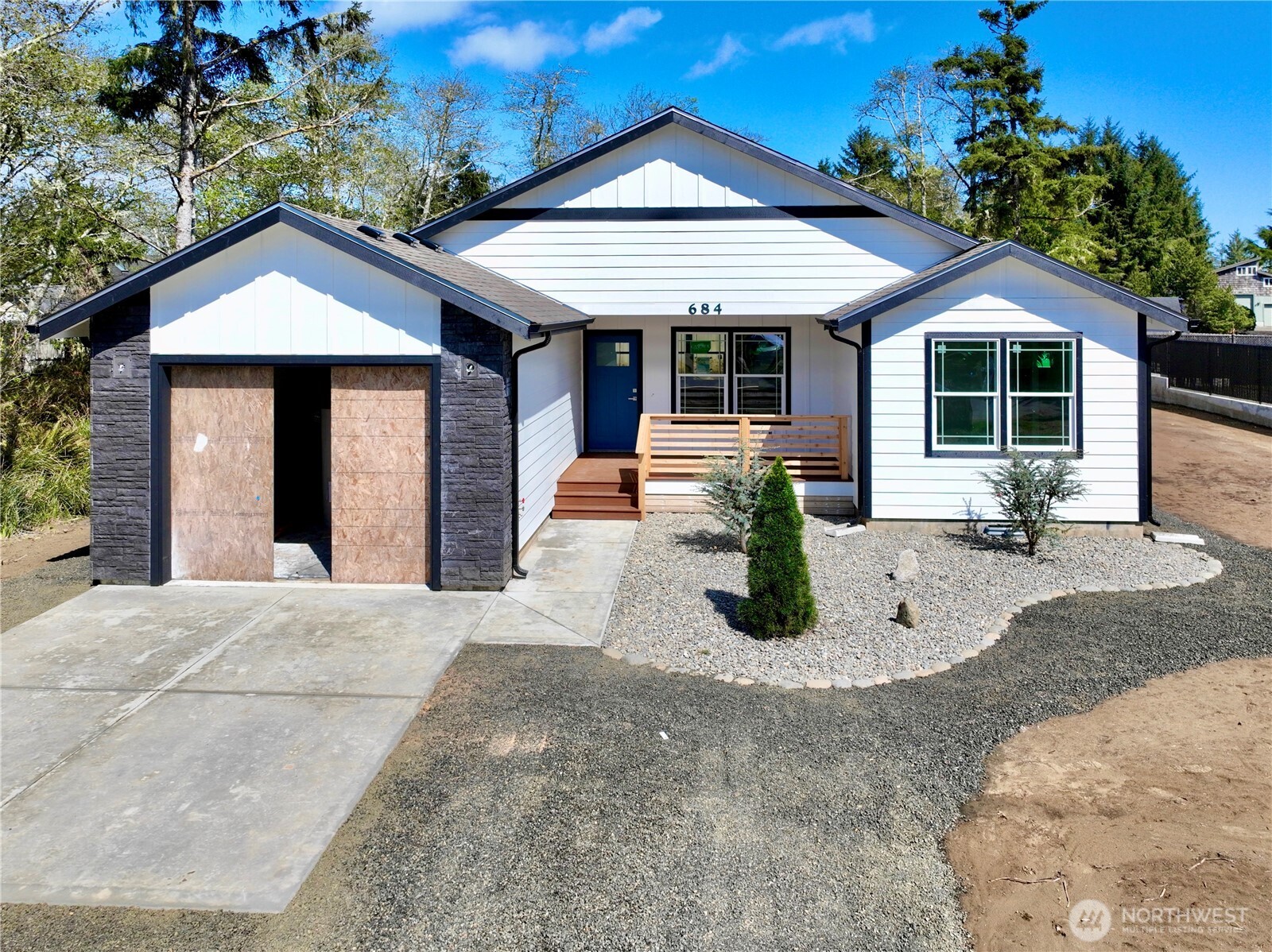 684 Lake Island Avenue SE, Ocean Shores, WA 98569