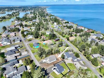 684 Lake Island Avenue SE, Ocean Shores, WA 98569 - Photo 2