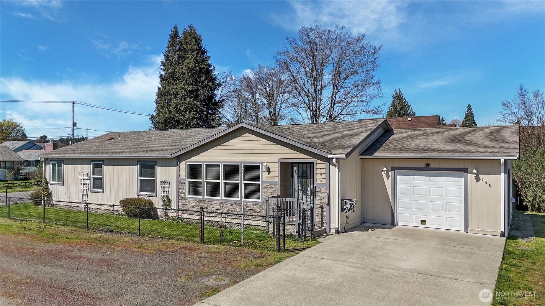 306 E H Street , Shelton, WA 98584