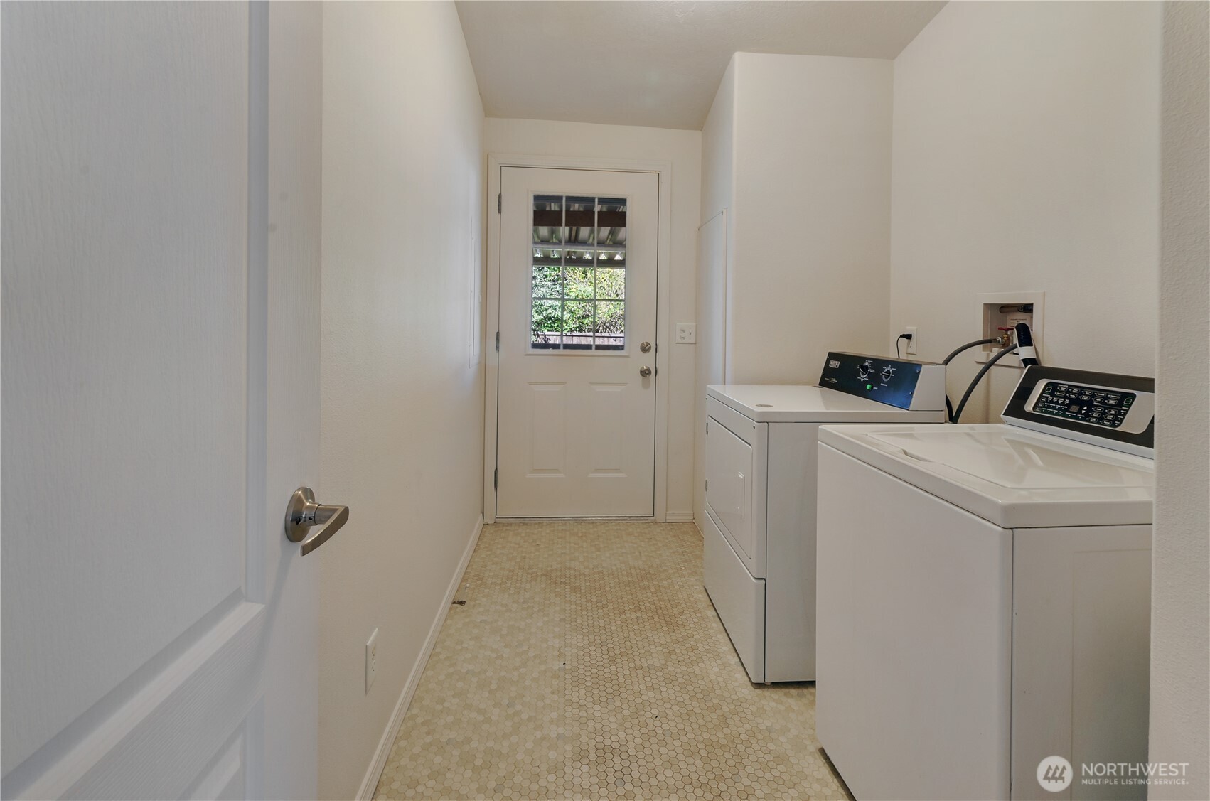 306 E H Street , Shelton, WA 98584