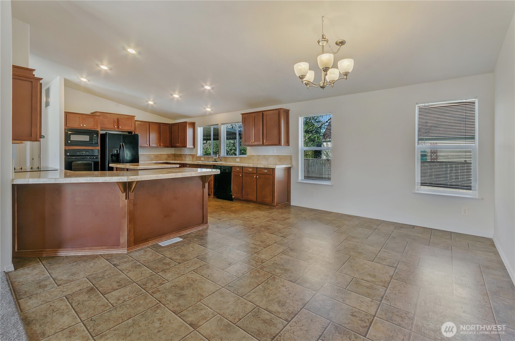 306 E H Street , Shelton, WA 98584