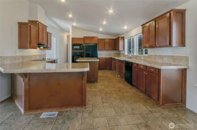 306 E H Street , Shelton, WA 98584 - Photo 8