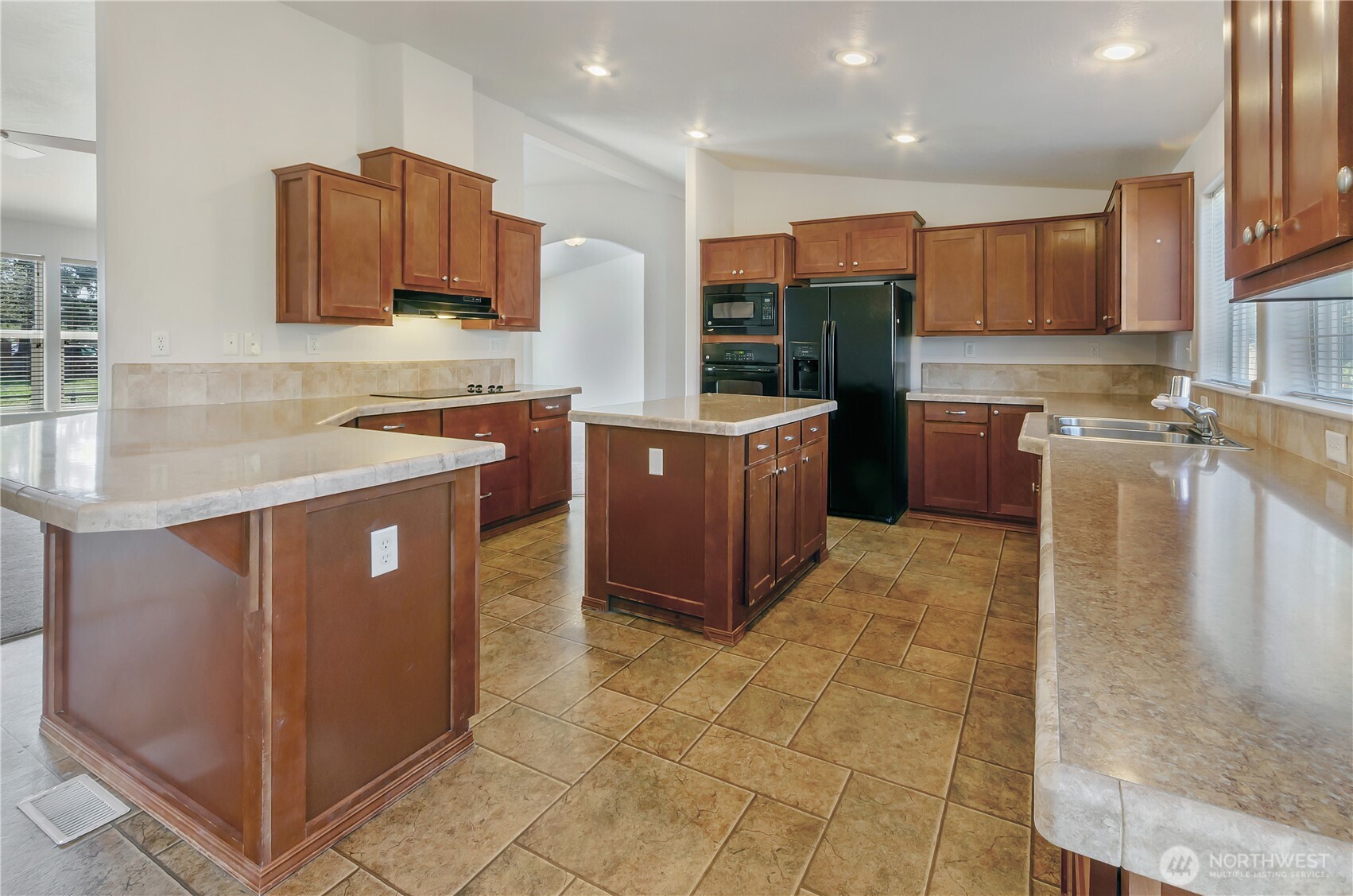 306 E H Street , Shelton, WA 98584