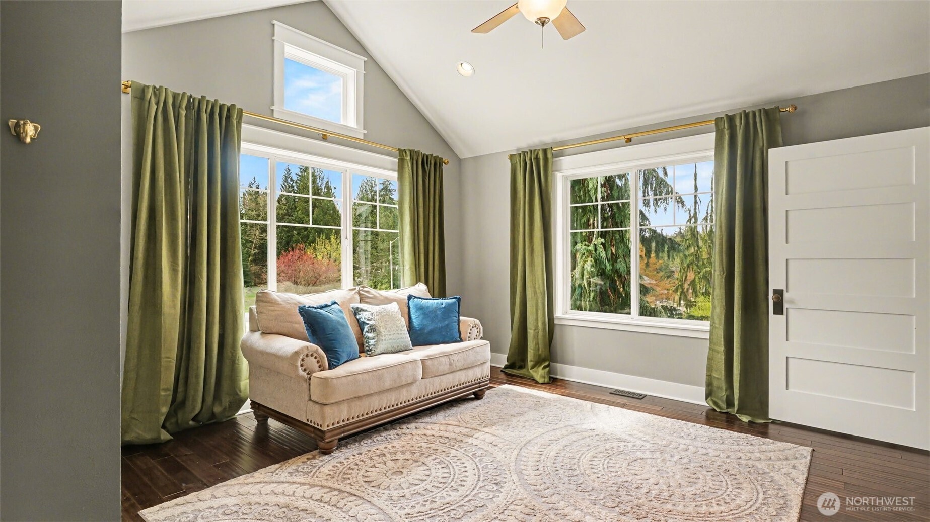 15419 241st Street SE, Woodinville, WA 98296