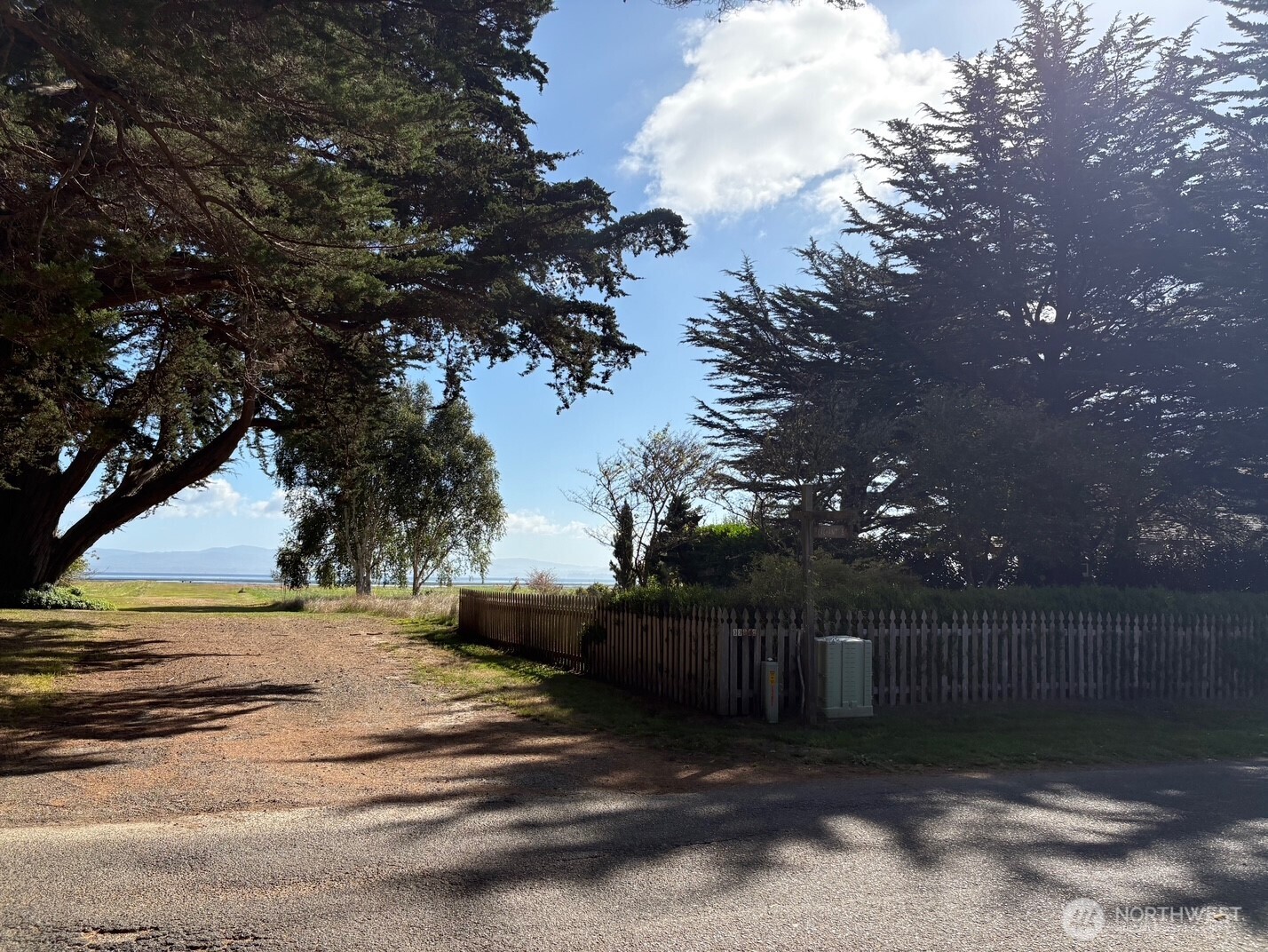 33880 Territory Road , Oysterville, WA 98640